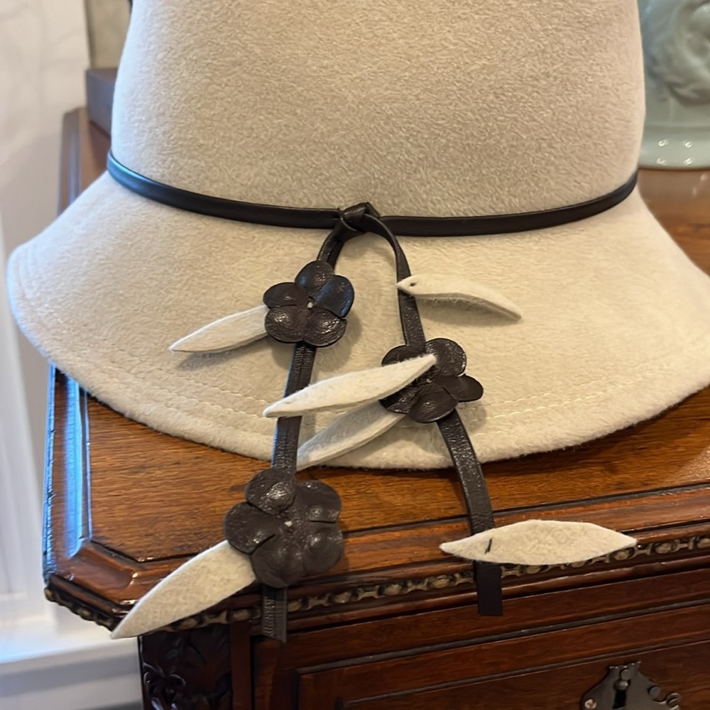 Jennifer Hoertz Designer Fedora Bucket Hat Cream with Leather Flowers